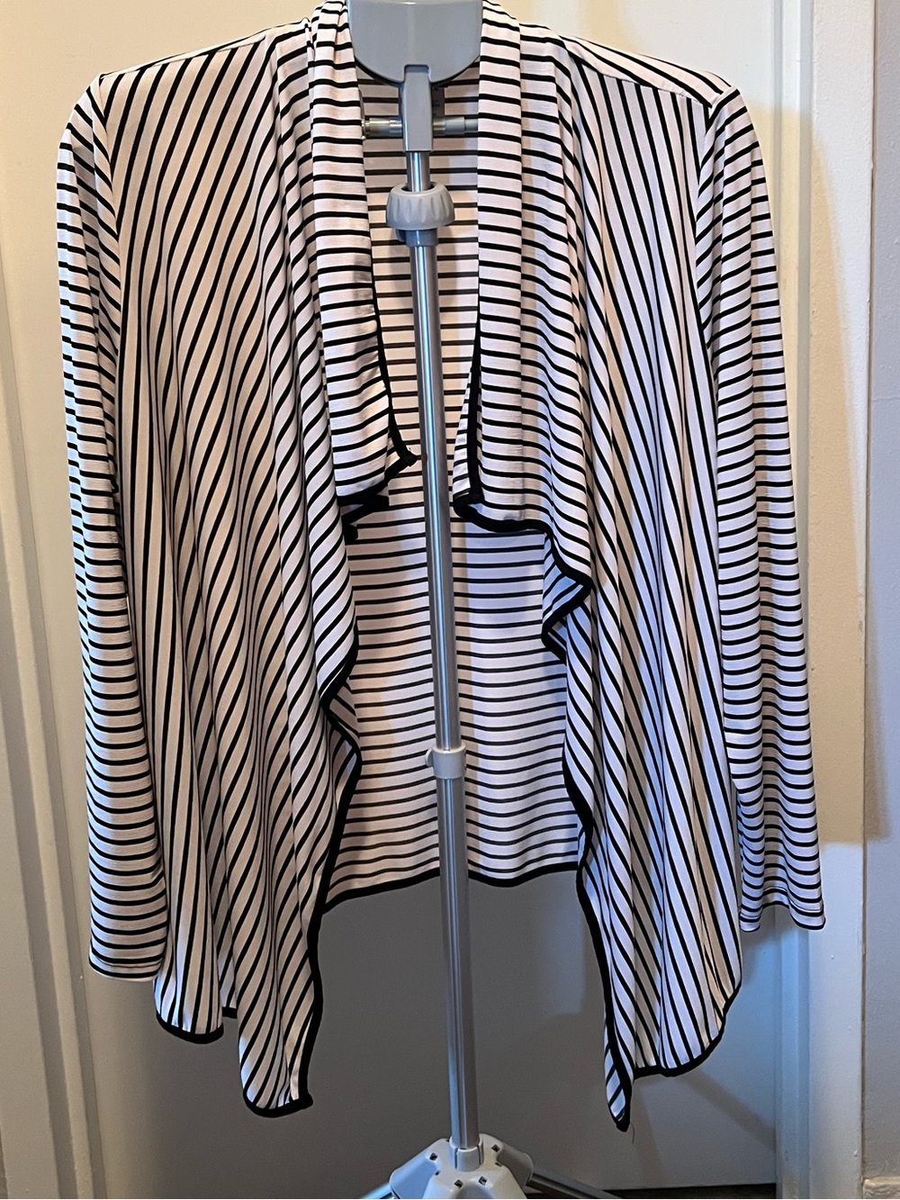 🇨🇦 "j" by Les Modes ASM Fashions Striped Draped Waterfall Cardigan